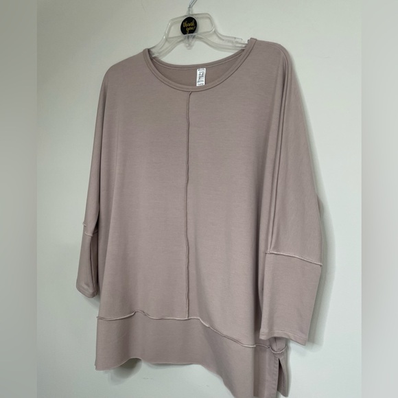 SPANX Tops - SPANX Women's Relaxed Sweatshirt in Soft Taupe ~ Sz Medium ~ Casual
